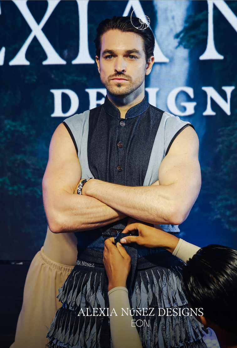 JAMES LAYERED RUFFLE  UNISEX TOP